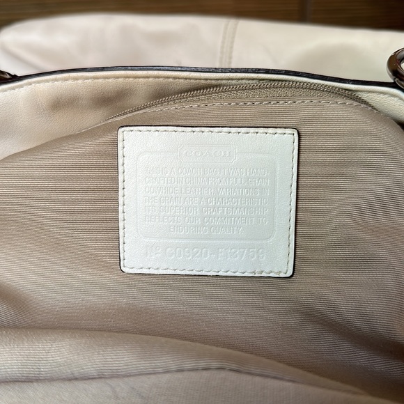 Coach Cream Color Shoulder Bag - Picture 12 of 14